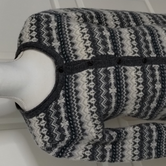 Theoria Nordic print buttondown cardigan sweater smaller large gray/green - Picture 2 of 9